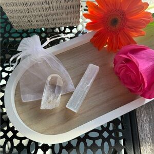 Selenite and Quartz Crystals 🤍